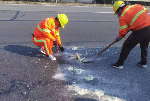 盐津公路下沉注浆加固